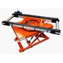 PIATTAFORMA ELEVATRICE CON TRASPORTATORE A CATENA SU RALLA 